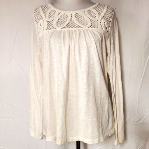 GAP Creamy Off White Cut Out Lace Neckline Long Sleeve Loose Fit Blouse - Picture 1 of 10